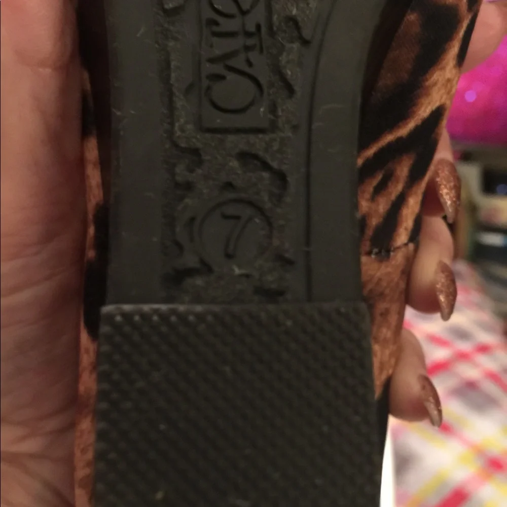 Woman’s wedge leopard print - Picture 4 of 5
